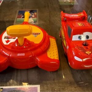 Disney Pixar Cars 2 Fisher-Price GeoTrax Lightning McQueen Remote Control Car